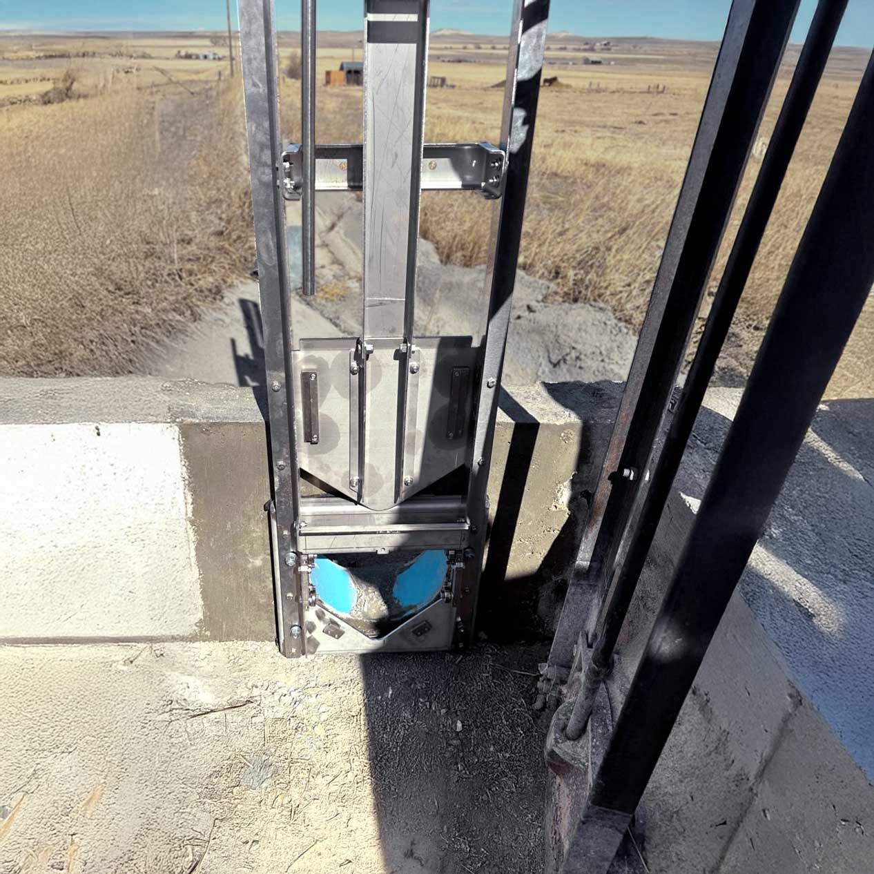 Fratco_western_irrigation_gate_web